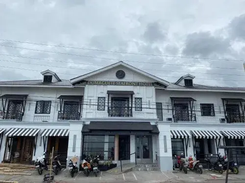 Property building in Dumaguete Seafront Hotel